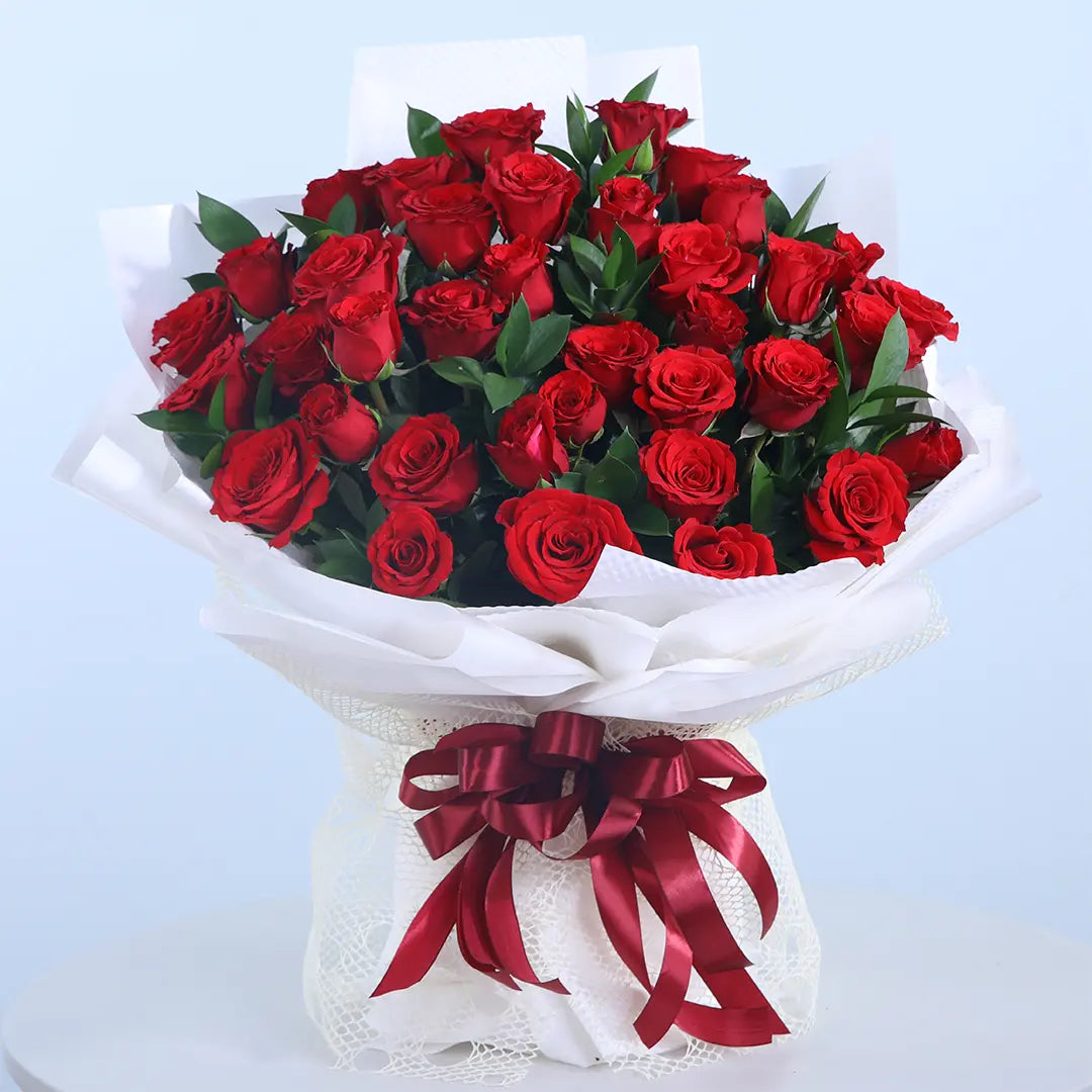 Lush Red Roses Bouquet